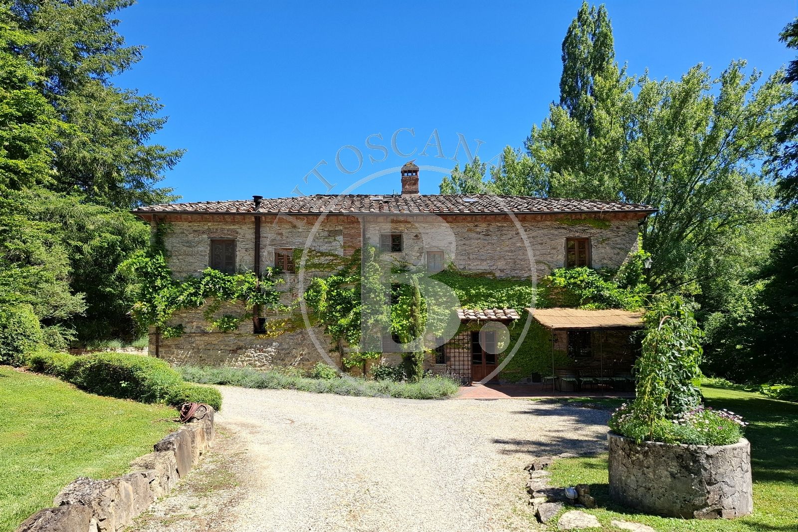 FARMHOUSE WITH DEPENDANCE - Gaiole in Chianti (Si)