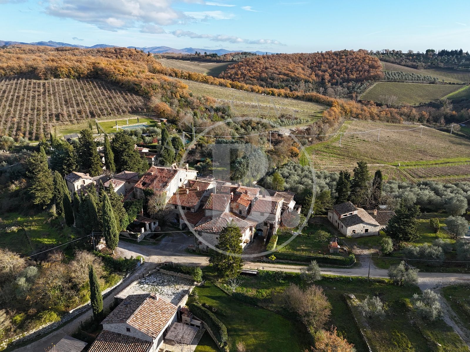 APARTMENT IN HAMLET - Gaiole in Chianti (Si)