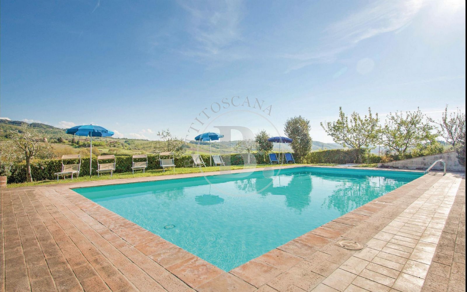 CASALE CON FIENILE - Casole d'Elsa (Si)
